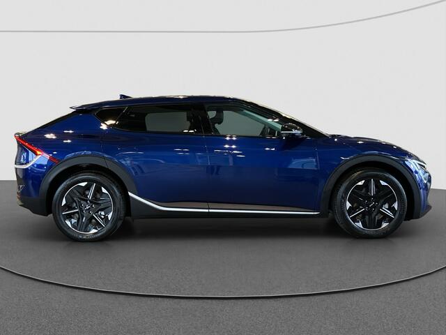 KIA EV6 Light Edition 63 kWh | NIEUWE AUTO | Snel leverbaar! | Navigatie | Applecarplay / Android Auto | Stuurverwarming | Stoelverwarming | Achteruitrijcamera
