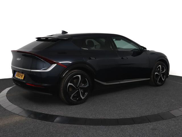 KIA EV6 Edition Advanced 77.4 kWh Edition Advanced 77.4 kWh - Adaptief Cruise Control - Lichtmetalen Velgen 20'' - Navigatie - Stoel/Stuurverwarming - Fabrieksgarantie t/m 04-2031