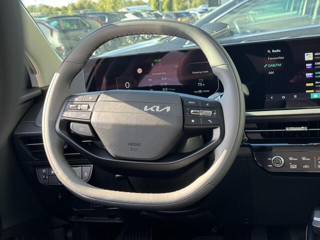 KIA EV6 Light Edition 63 kWh Lease vanaf ¤599,- p/m! | VOORRAAD ACTIE | Camera | Keyless | Stoelverwarming