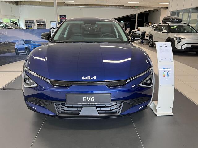 KIA EV6 Light Edition 63 kWh Prijs is incl. 2.000,= inruilpremie ! Uitvoorraad leverbaar.