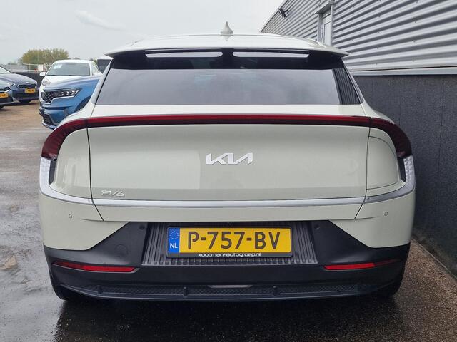 KIA EV6 58 kWh Warmtepomp, Navigatie, Stoel- & Stuurwielverwarming, LMV, Parkeersensoren voor + achter, Dodehoekdetectie, Privacy glass, 1e eign. NL-auto
