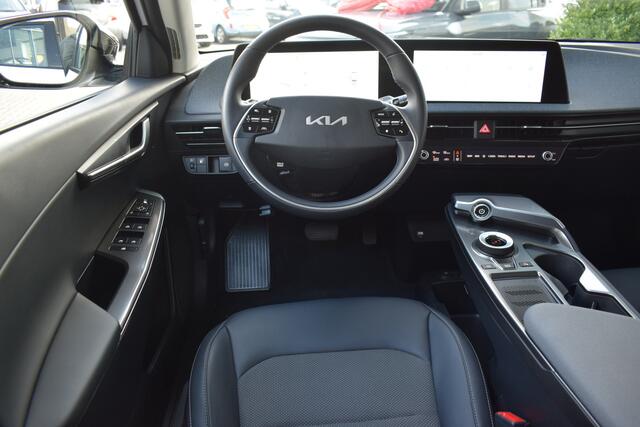 KIA EV6 77.4kWh Light ECC Cr.Control-Adaptief Navi+Camera+BT Leder/Stof Trekhaak 19"LMV 7.770km Tot 10Jr. Kia-Garantie
