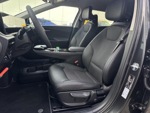 KIA EV6 Light Edition 63 kWh Elektromotor 125kW (A) | Stoel / stuurverwarming | Adaptive cruise controle | Parkeercamera / sensoren voor en achter |