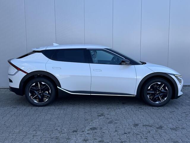 KIA EV6 Light Edition 63 kWh Lease vanaf ¤599,- p/m! | VOORRAAD ACTIE | Camera | Keyless | Stoelverwarming