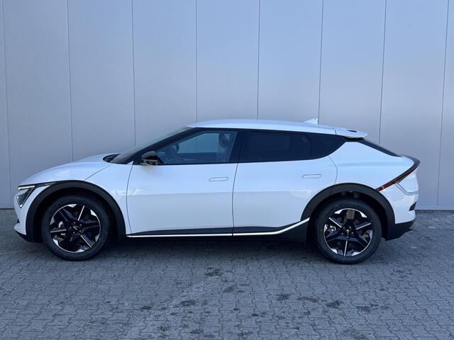 KIA EV6 Light Edition 63 kWh Lease vanaf ¤599,- p/m! | VOORRAAD ACTIE | Camera | Keyless | Stoelverwarming