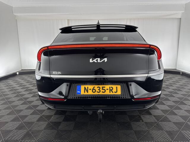 KIA EV6 Plus 77.4 kWh [ 3-Fase ] (INCL-BTW) *FULL-LEATHER | ADAPTIVE-CRUISE | HEAT-PUMP | WIDE-SCREEN-DIGI-COCKPIT | MERIDIAN-AUDIO | MEMORY-PACK | FULL-LED | KEYLESS | CAMERA | DAB | BLIND-SPOT | NAVI-FULLMAP | AMBIENT-LIGH