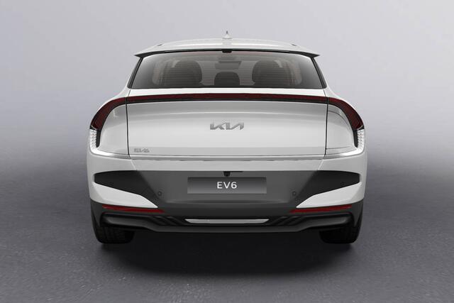 KIA EV6 Air 84 kWh - Direct uit voorraad leverbaar - Snow White Pearl