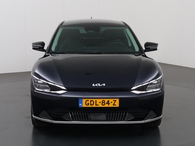 KIA EV6 Edition Advanced 77.4 kWh | 20 Inch lichtmetalen velgen | Lederen Bekleding | Stoel/Stuurwielverwarming | Elekt. Stoelverstelling met geheugen |