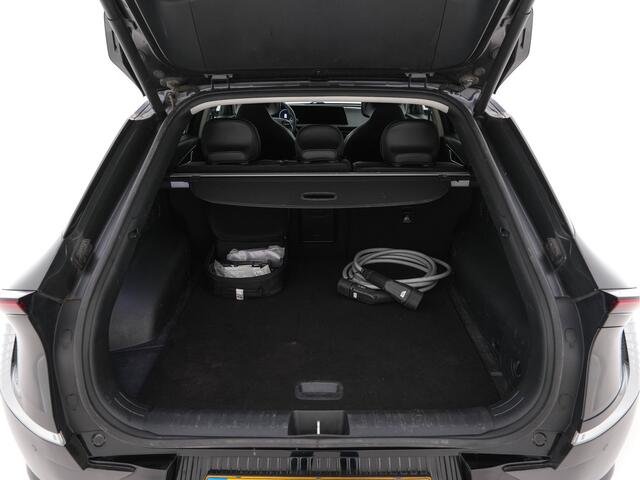 KIA EV6 Plus 77.4 kWh [ 3-Fase ] (INCL-BTW) *LUXURY-LEATHER | ADAPT-CRUISE | WIDE-SCREEN-DIGI-COCKPIT | MERIDIAN-AUDIO | MEMORY-PACK | FULL-LED | KEYLESS | CAMERA | DAB | BLIND-SPOT | NAVI-FULLMAP | 19''ALU*