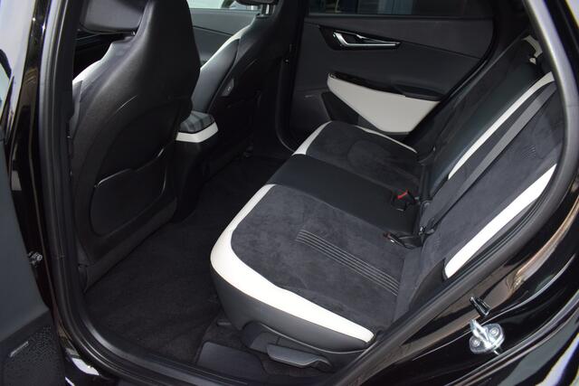 KIA EV6 GT-Line 77.4 kWh | Cruise Control Adaptief | Navigatie | 360-Camera |SchuifKanteldak | Trekhaak | Tot 10Jr. Kia Garantie