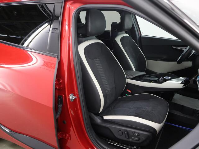 KIA EV6 GT-Line AWD 77.4 kWh | Trekhaak Afneembaar | Panoramadak | Navigatie | Head Up | Parkeercamera | Stoelverwarming/verkoeling | Keyless Go |