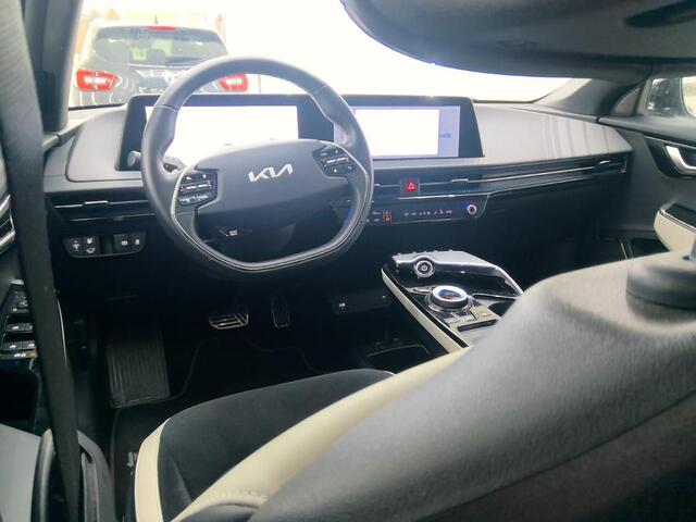 KIA EV6 GT-Line 77.4 KWH I TREKHAAK I SCHUIF/KANTELDAK I 95% SOH I P-CAMERA