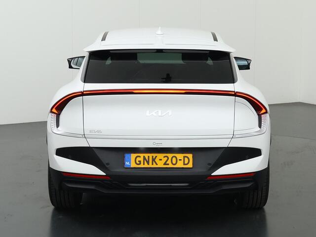 KIA EV6 Light Edition 63 kWh | Facelift | Parkeercamera | Keyless Entry | Stoelverwarming | Apple Carplay | Android Auto |