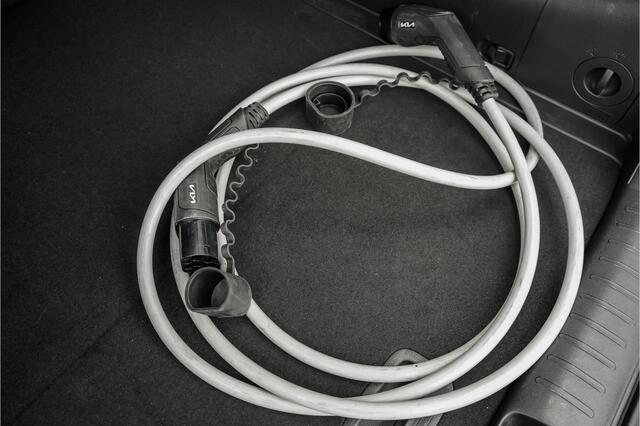 KIA EV6 Plus Advanced 77.4 kWh Schuifdak Stoel&Stuurverw Leder Camera Meridian