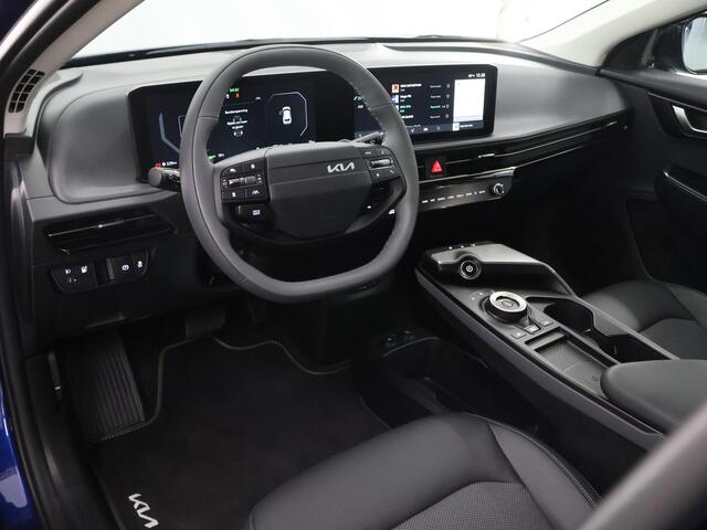 KIA EV6 Light Edition 63 kWh | Stoelverwarming | Adaptieve cruise control | Parkeersensoren | Stuurwiel verwarmd |