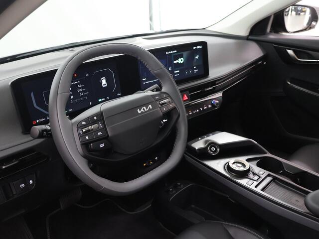 KIA EV6 Light Edition 63 kWh | Stoelverwarming | Adaptieve cruise control | Parkeersensoren | Stuurwiel verwarmd |