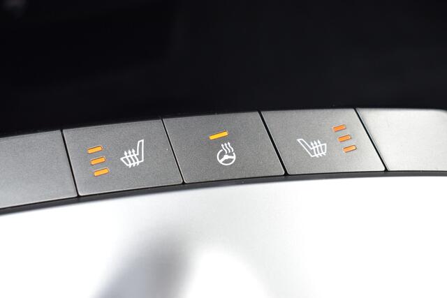 KIA EV6 Light Edition 58 kWh | Trekhaak | Stuur + Stoelverwarming | Navigatie | Camera | Tot 10Jr. Kia-garantie |