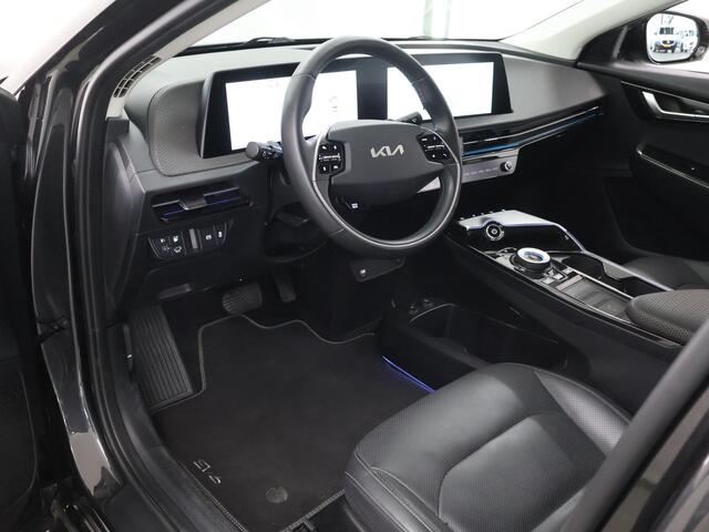 KIA EV6 Plus 77.4 kWh | SOH 97% | Trekhaak | 360° Camera | Lederen Interieur | Apple CarPlay/Android Auto | Stoel/Stuur verwarming | Camera | Stoelkoeling | Interieurverlichting | Adaptieve Cruise Control | Ele. kofferdeksel |