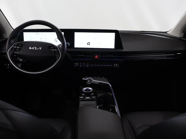 KIA EV6 Plus 77.4 kWh | SOH 97% | Trekhaak | 360° Camera | Lederen Interieur | Apple CarPlay/Android Auto | Stoel/Stuur verwarming | Camera | Stoelkoeling | Interieurverlichting | Adaptieve Cruise Control | Ele. kofferdeksel |