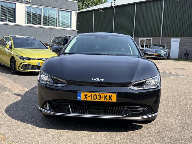 KIA EV6 Plus 77.4 kWh SOH 100% | KIA DEALERONDERHOUDEN | MERIDIAN AUDIO | STOEL-, STUUR- & ACHTERBANKVERWARMING | STOELVERKOELING | ELEKTRISCHE KOFFERBAK | FABRIEKSGARANTIE TOT 12-2030