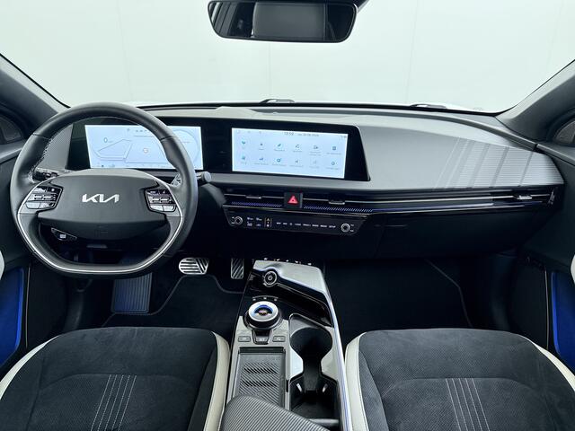 KIA EV6 GT-Line 77.4 kWh SOH 95% Panoramadak V2L Warmtepomp Trekhaak Head-Up Display Meridian®-Surround Adap.Cruise Matrix Led 360°Camera Navi Ecc Stoel+Stuurverwarming Stoel Massage+Ventilatie Elek.Stoelen+Memory Elek.Achterklep Privacy Glas Dealeronderhouden 1e