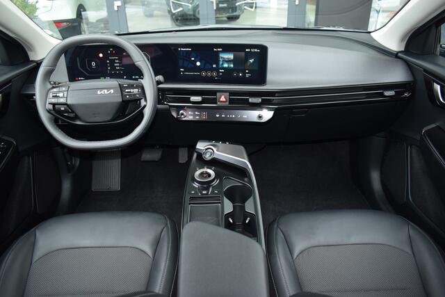 KIA EV6 Light Edition 63 kWh Facelift | Stoel+ Stuurverwarming | Adaptive Cruise Control | Navigatie | Tot 10 jaar Fabrieksgarantie geldig t/m 12-05-2035