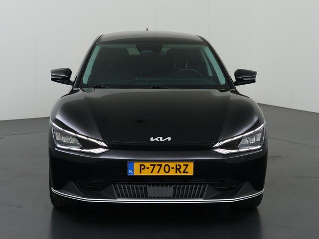 KIA EV6 Air 58 kWh | Stoel/Stuurwielverwarming | Navigatie | Parkeercamera | Climate Control | Cruise Control Adaptief |