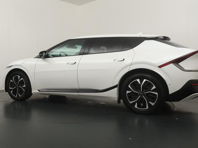 KIA EV6 GT-Line 77.4 kWh - Schuif/kantel dak - All-Season banden - MERIDIAN AUDIO - Warmtepomp - Stoelverkoeling - Stoelverwarming - Fabrieksgarantie tot 02-2031 of 150.000km