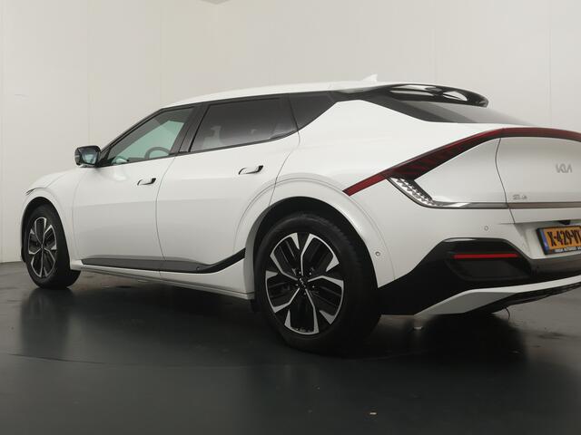 KIA EV6 GT-Line 77.4 kWh - Schuif/kantel dak - All-Season banden - MERIDIAN AUDIO - Warmtepomp - Stoelverkoeling - Stoelverwarming - Fabrieksgarantie tot 02-2031 of 150.000km