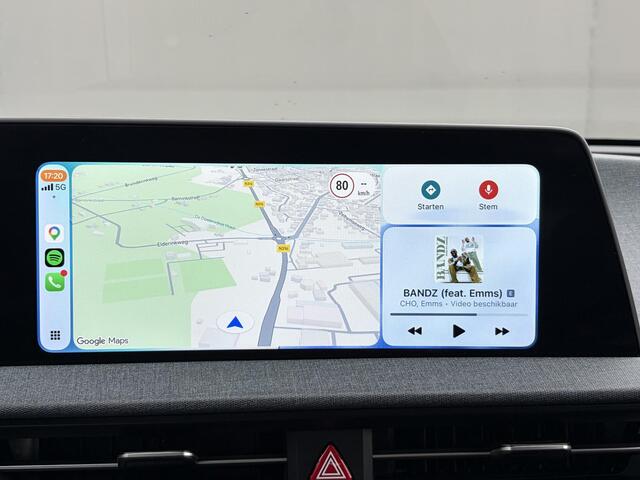 KIA EV6 Edition 77.4 kWh / SOH 100% / Fabrieksgarantie t/m 05-2032 / 1.600 kg trekgewicht / Android Auto & Apple Carplay / Navigatie / Cruise Control Adaptief / Climate Control / DAB / Draadloze Telefoonlader / Camera / Parkeer assistent / 19" Lichtmetalen Wielen / Keyless entry & start /