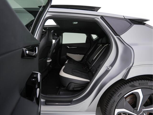 KIA EV6 GT-Line AWD 77.4 kWh [3-Fase-11kW] (INCL-BTW) Aut. *PANO | HEAD-UP | LEATHER-ALCANTARA | ADAPTIVE-CRUISE | DIGI-COCKPIT | MERIDIAN-AUDIO | MEMORYPACK | FULL-LED | KEYLESS | TOPVIEW | DAB | BLINDSPOT | NAVI-FULLMAP | 20''ALU |
