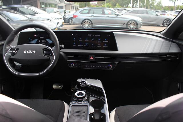 KIA EV6 GT-Line 77.4 kWh / Full option! / Trekhaak / Panoramadak / 360Camera / Head-up / Keyless / 19'' / Half leder / Matrix LED / DAB / ACC / Stoelverwarming V+A / Warmtepomp