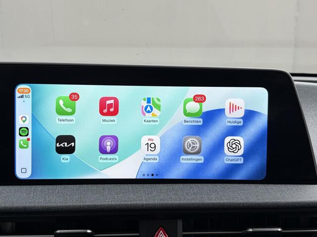 KIA EV6 Edition 77.4 kWh / SOH 100% / Fabrieksgarantie tot 05-2032 / 1.600 kg trekgewicht / Android Auto & Apple Carplay / Navigatie / Cruise Control Adaptief / Climate Control / DAB / Draadloze Telefoonlader / Camera / Parkeerassistent / 19" Lichtmetalen Wielen / Keyless entry & start /