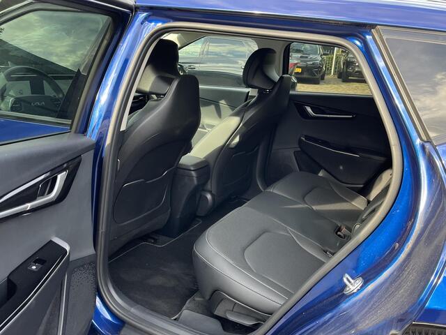 KIA EV6 Light 77.4 kWh SOH 100% | 3.000KM UNIEKE KM-STAND | KIA DEALER ONDERHOUDEN | 1E EIGENAAR | LEDEREN BEKLEDING | CAMERA | ADAPTIVE CRUISE | KIA GARANTIE TOT 10-2030 | BTW VERREKENBAAR