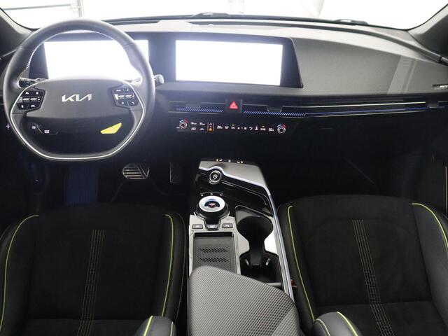 KIA EV6 GT AWD 77.4 kWh | SOH 98.1% | Panoramadak | Alcantara Seats | Head-up | Meridian Surround | Sfeerverlichting | Adaptive cruise | 360 camera | Stuur/stoel verwarming |