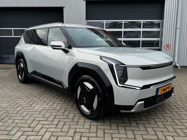 KIA EV9 Air 99.8 kWh - Stoelverwarming-/ventilatie - LED - Navigatie - 360 Camera - Climate Control - Climate Control - Fabrieksgarantie tot 05-2031