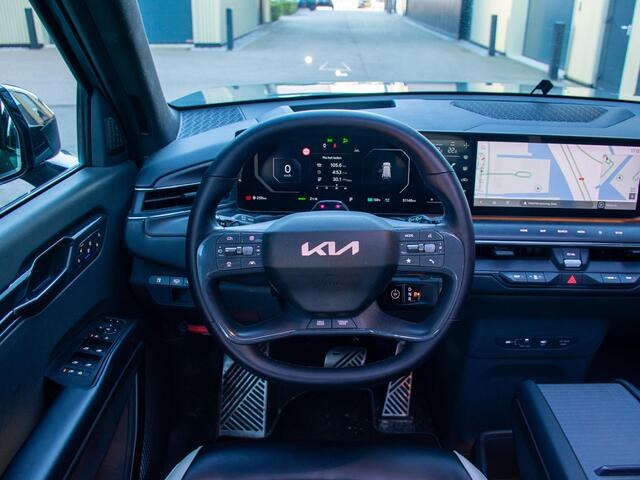 KIA EV9 Launch Edition GT-Line AWD 6p. 99.8 kWh l Massage l Stoelkoeling l Schuif- /kantel dak l Stuurverwarming l Trekhaak l 7 persoons