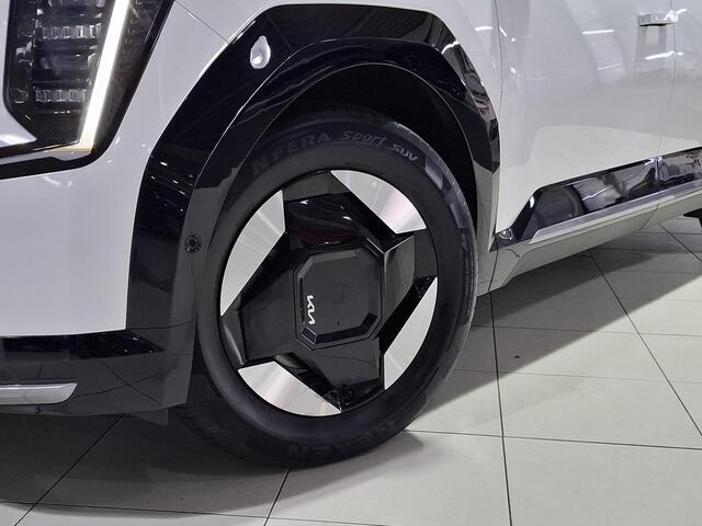 KIA EV9 Plus AWD 99.8 kWh Trekhaak, 2500 kilo trekgewicht, Schuif kanteldak, Stoel verkoeling, stoel verwarming.
