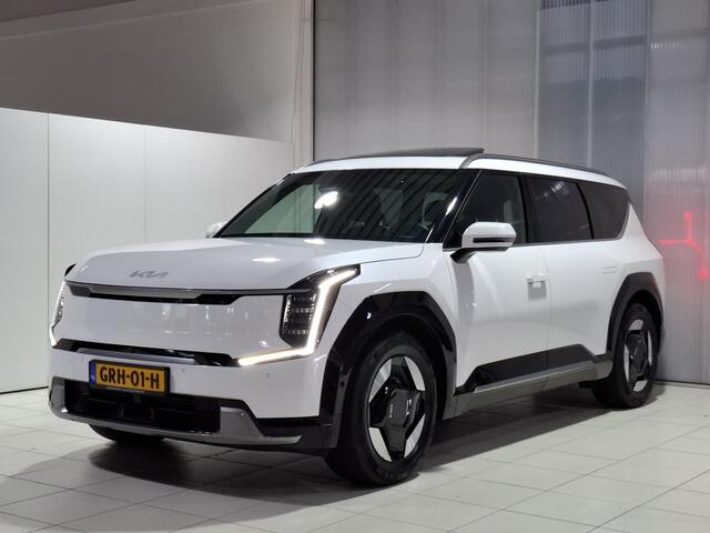 KIA EV9 Plus AWD 99.8 kWh Trekhaak, 2500 kilo trekgewicht, Schuif kanteldak, Stoel verkoeling, stoel verwarming.