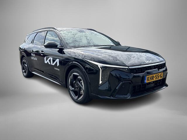 KIA K K4 Sportswagon 1.0 T-GDi MHEV GT-Line Launch Edition Poetsen en fotograferen