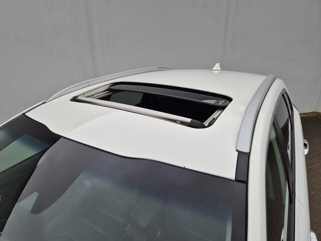KIA Niro 1.6 GDi Plug-in ExecutiveLine Automaat / Glazen schuif- en kanteldak / Adaptief cruise control / Leder / Dealer onderhouden / Keyless Start/Entry / Apple Carplay Android Auto / JBL Audio /