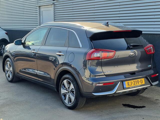 KIA Niro 1.6 GDi Hybrid BusinessLine Navigatie, Lederen bekleding, Stoel- Stuurwielverwarming, Smart Key, Nieuw geleverd, Dealeronderhouden, Privacy glass, Parkeersensoren