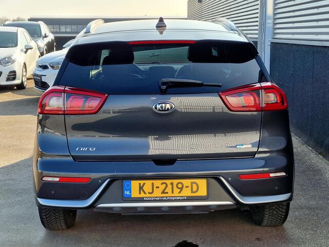 KIA Niro 1.6 GDi Hybrid BusinessLine Navigatie, Lederen bekleding, Stoel- Stuurwielverwarming, Smart Key, Nieuw geleverd, Dealeronderhouden, Privacy glass, Parkeersensoren