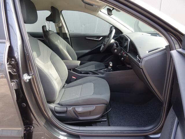 KIA Niro 1.6 GDi PHEV DynamicLine * 65 KM ACCU RANGE * CARPLAY * CAMERA !!