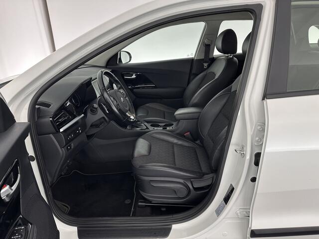 KIA Niro 1.6 GDi Hybrid DynamicLine (INCL-BTW) Aut. *NAVI-FULLMAP | KEYLESS | ADAPTIVE-CRUISE | 1/2-LEATHER | CAMERA | ECC | PDC | LANE-ASSIST | COMFORT-SEATS | SHIFT-PADDLES | TOWBAR | 16"ALU*