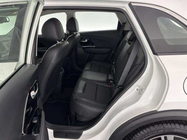 KIA Niro 1.6 GDi Hybrid DynamicLine (INCL-BTW) Aut. *NAVI-FULLMAP | KEYLESS | ADAPTIVE-CRUISE | 1/2-LEATHER | CAMERA | ECC | PDC | LANE-ASSIST | COMFORT-SEATS | SHIFT-PADDLES | TOWBAR | 16"ALU*