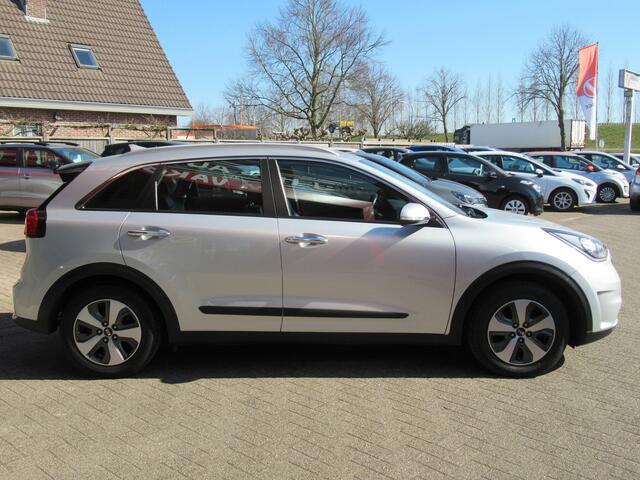 KIA Niro 1.6 GDi Hybrid ExecutiveLine Automaat | Clima-Airco | Navigatie | Trekhaak | Inc. BOVAG-Garantie