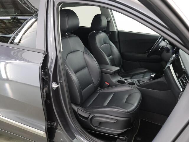 KIA Niro 1.6 GDi PHEV DynamicPlusLine | Trekhaak | Lederen Bekleding | Stoel/Stuurwielverwarming | Dodehoek Detectie | Keyless Go | Navigatie | Parkeercamera