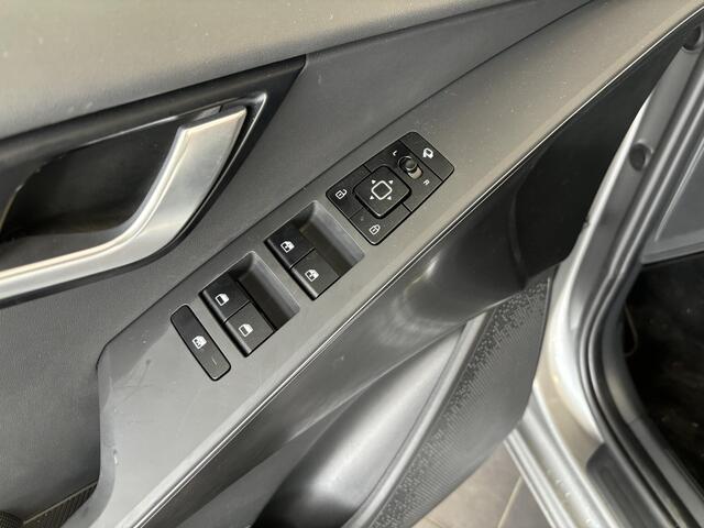 KIA Niro 1.6 GDi Hybrid DynamicLine