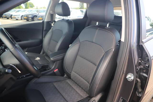 KIA Niro 1.6 GDi Hybrid DynamicLine Automaat Half Leder Navigatie Camera Adaptive Cruise Clima Carplay Android